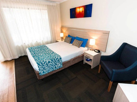 Bay Executive Motel