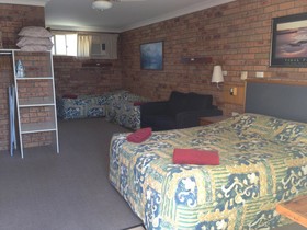 Beach Drive Motel