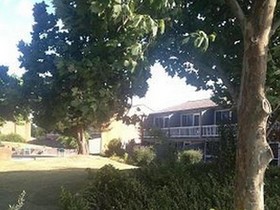 Bathurst Apartments
