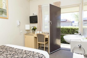 Bathurst Motor Inn