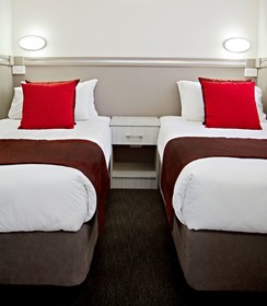 Littomore Hotel & Suites