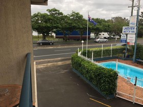 Lakeview Motor Inn