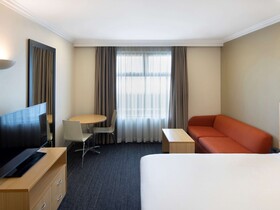 Mercure Sydney Blacktown