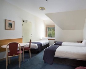 Jenolan Caves House