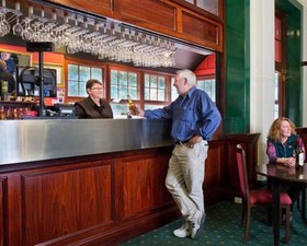 Jenolan Caves House