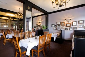 The Katoomba Family Hotel