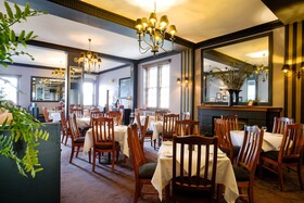 The Katoomba Family Hotel