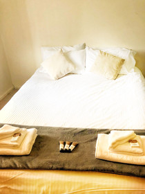 Victoria And Albert Guesthouse