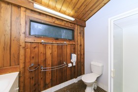 Reflections Burrinjuck Waters Holiday & Caravan Park