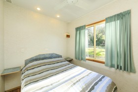 Reflections Burrinjuck Waters Holiday & Caravan Park