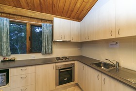 Reflections Burrinjuck Waters Holiday & Caravan Park