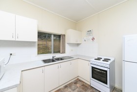 Reflections Burrinjuck Waters Holiday & Caravan Park