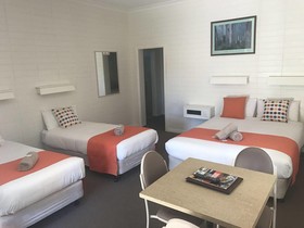 Sturt Motel