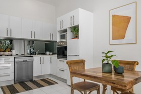 Your Luxury Escape - Little Farm House & Cottages