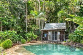 Your Luxury Escape - Little Farm House & Cottages