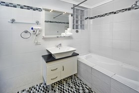 Comfort Inn & Suites Burwood