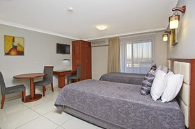 Comfort Inn & Suites Burwood