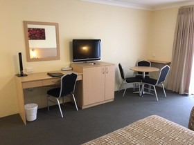 Maclin Lodge