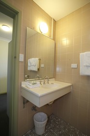 Maclin Lodge