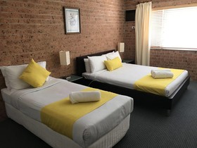 Huskisson Beach Motel