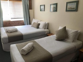 Huskisson Beach Motel