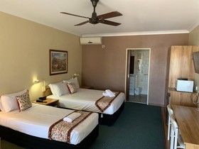 Cumberland Motor Inn