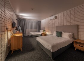 Palms Hotel Motel Chullora