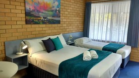 Bosuns Inn Motel