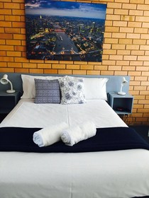 Bosuns Inn Motel