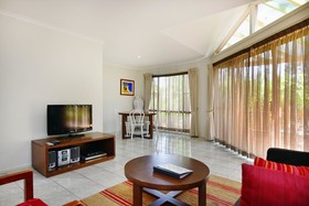 BreakFree Aanuka Beach Resort