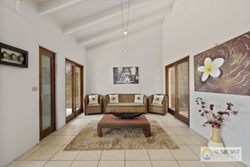 Mcauleys Beach House