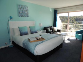 Pacific Bay Resort Penthouse & Studio's