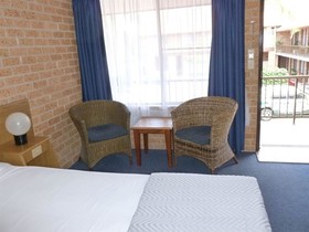 Royal Palms Motor Inn