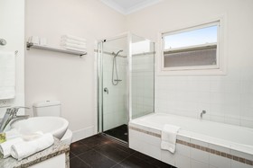 Newcastle Executive Homes - Cooks Hill Cottage