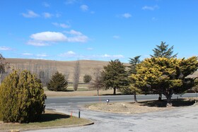 Snow Season Motor Inn