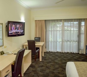 Best Western Heritage Motor Inn