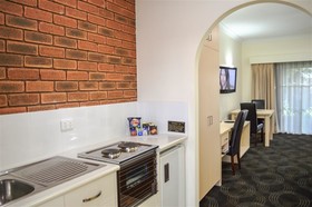 Best Western Heritage Motor Inn
