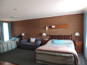 Greenacres Motel