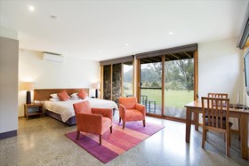 Novotel Lake Crackenback Resort & Spa