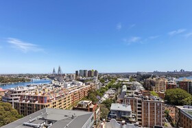 Oaks Sydney Goldsbrough Suites