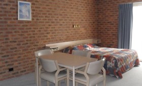 Settlement Motor Inn