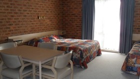 Settlement Motor Inn