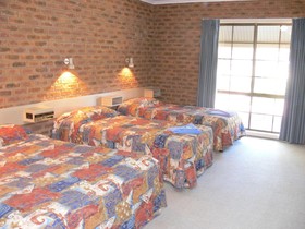 Settlement Motor Inn