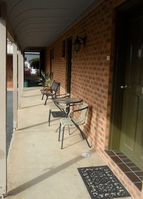 Settlement Motor Inn