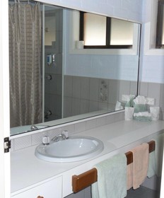 Settlement Motor Inn