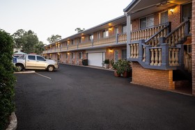 SureStay Hotel by Best Western Blue Diamond Motor Inn