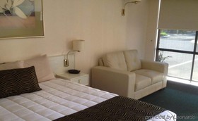 Dubbo Palms Motel