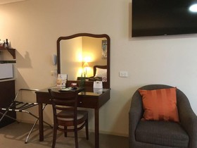 Endeavour Court Motor Inn