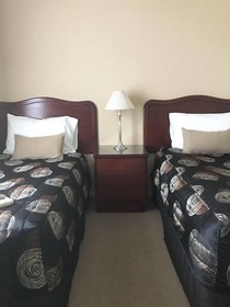 Endeavour Court Motor Inn