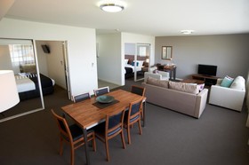 Quest Dubbo